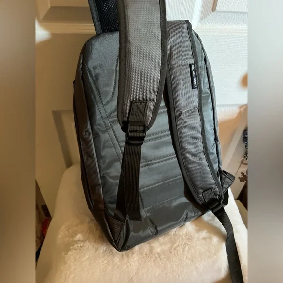 Basecamp gray nylon backpack Apple logo laptop work travel pockets school - Picture 4 of 16